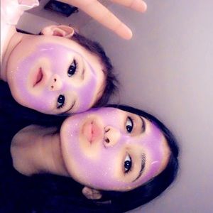 Meet your Posher, Nohemi